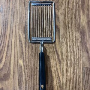 Vintage EKCO USA Utensil Tomato Slicer Serrated Stainless Steel Black Handle
